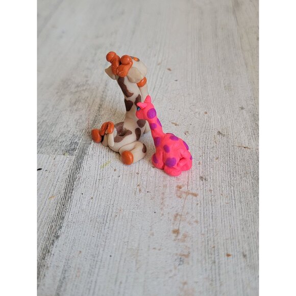 Clay dough giraffe baby mama miniature unique figure set - Picture 4 of 5